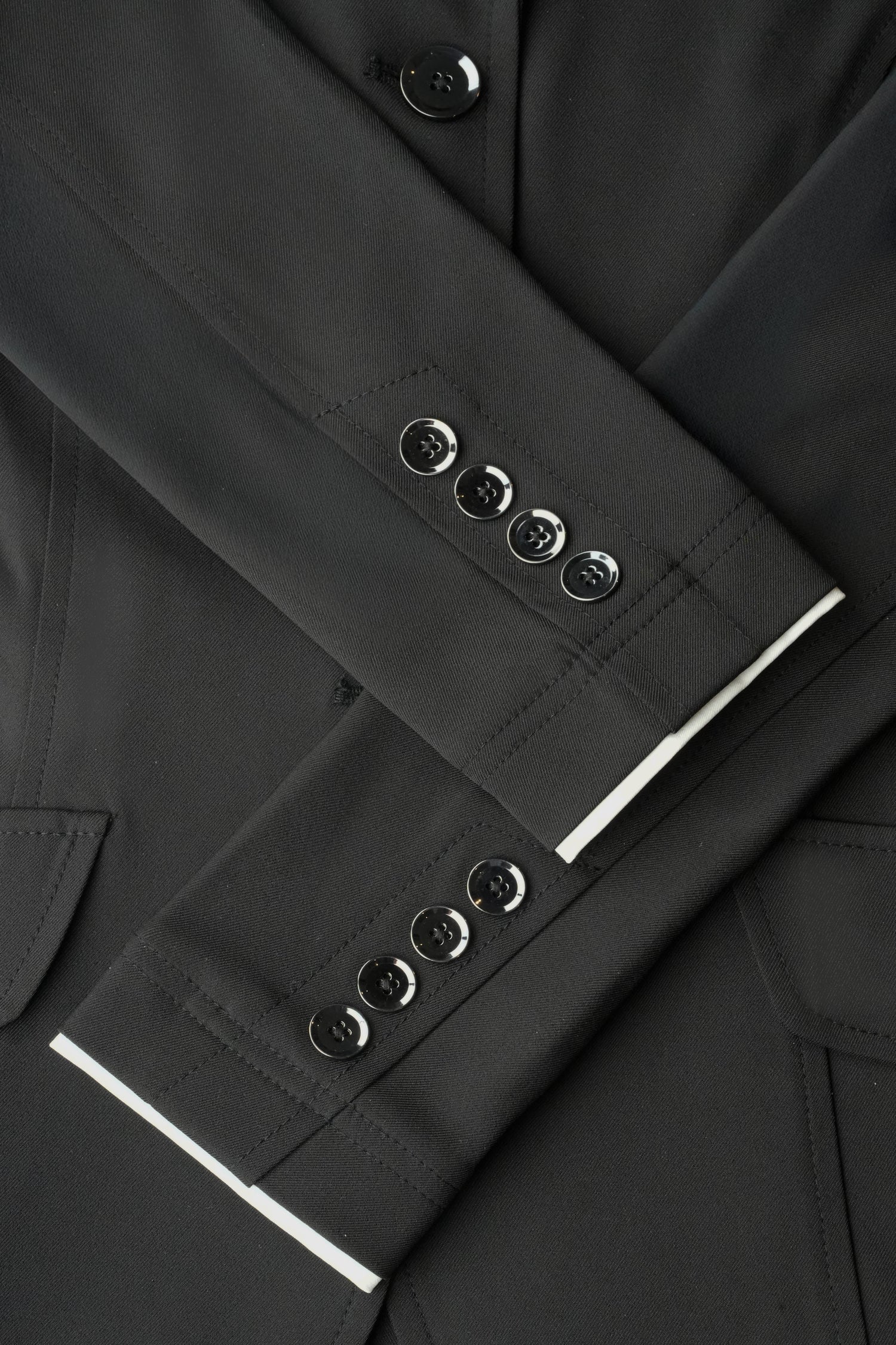 Colvados Show Coat - BLACK