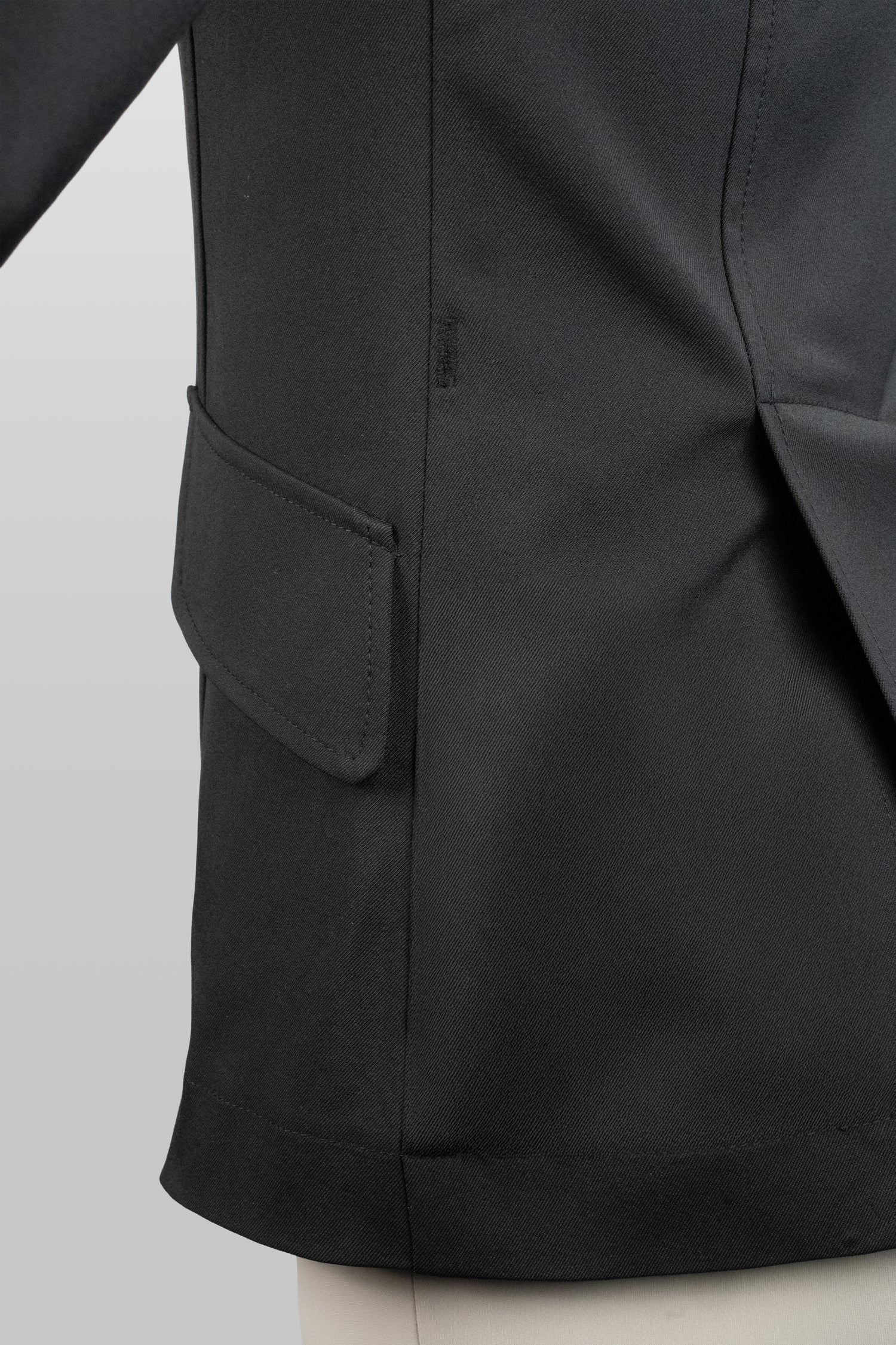 Colvados Show Coat - BLACK