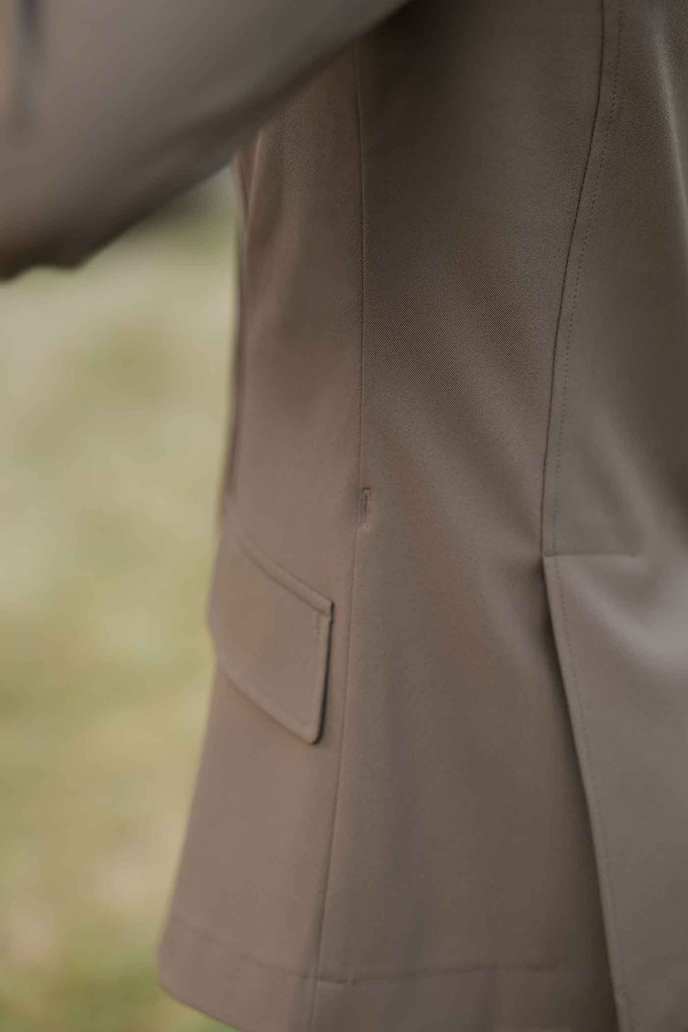 Colvados Show Coat