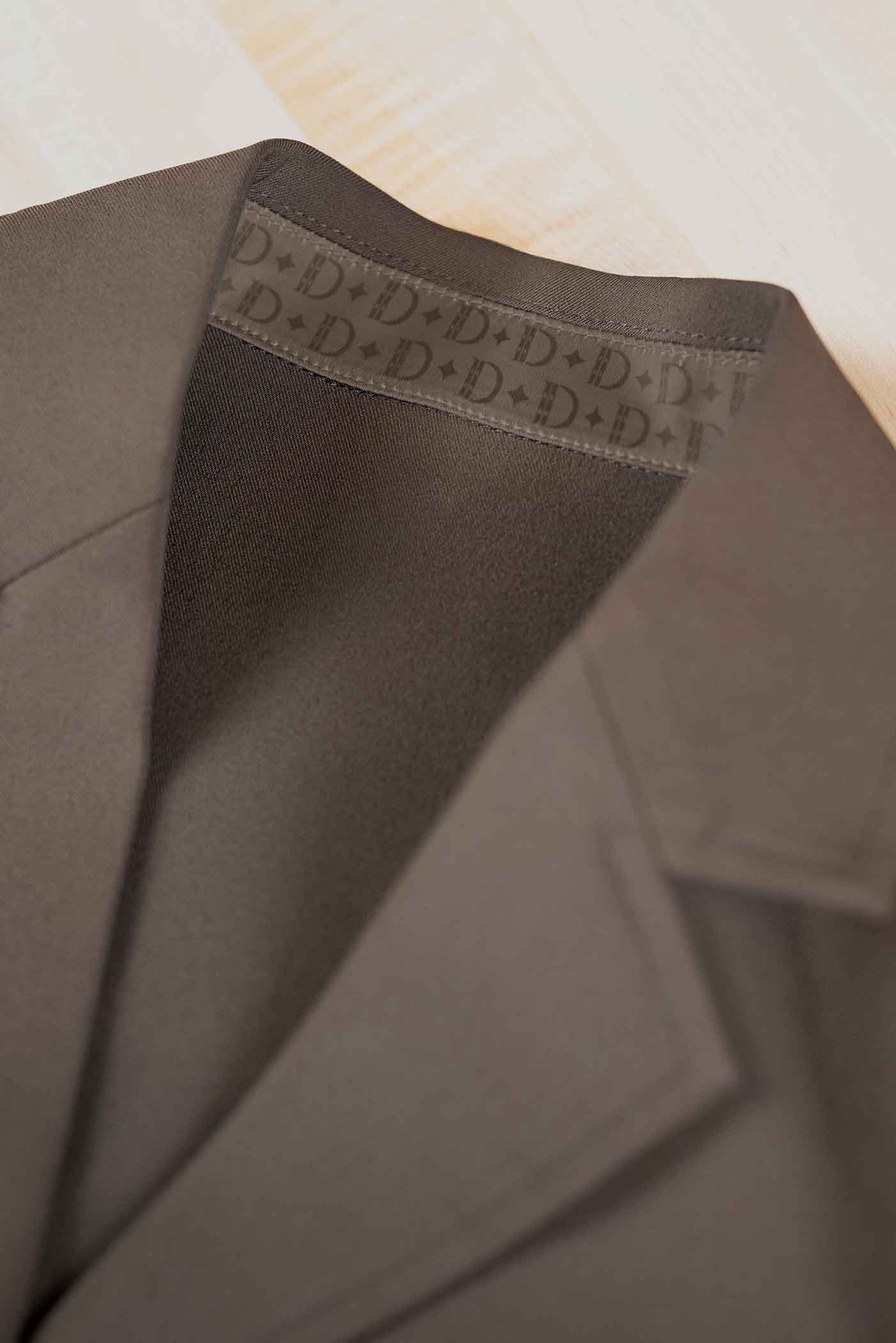 Colvados Show Coat
